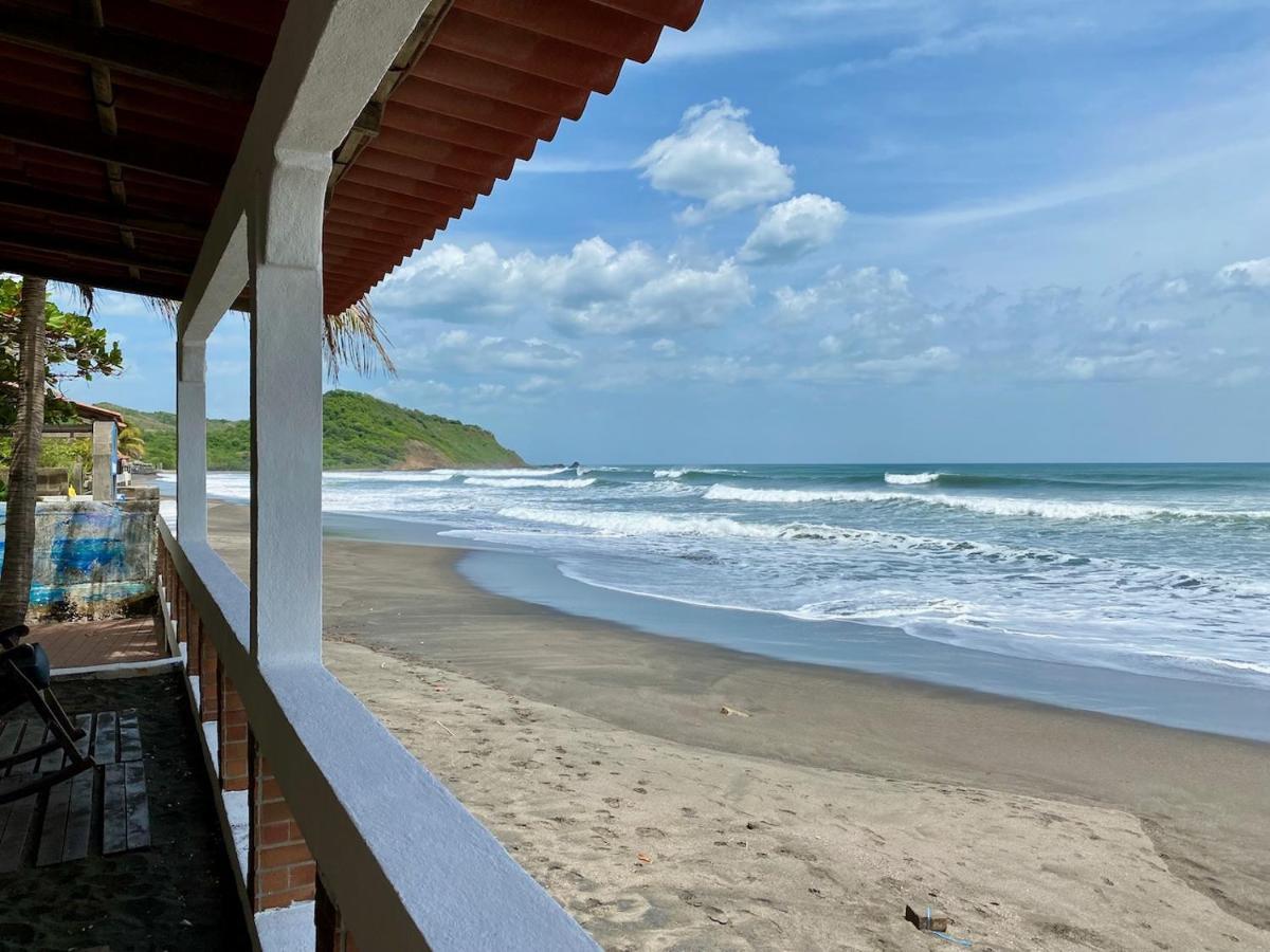 Solid Surf Camp Hostel Nicaragua Transito Екстериор снимка