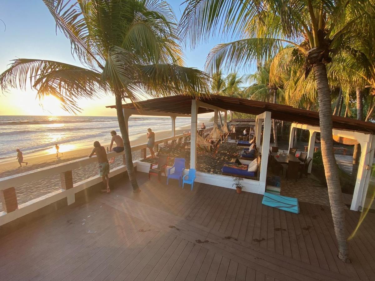 Solid Surf Camp Hostel Nicaragua Transito Екстериор снимка