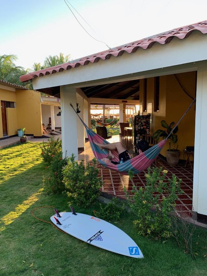 Solid Surf Camp Hostel Nicaragua Transito Екстериор снимка